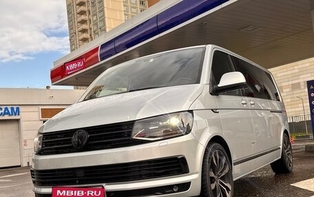 Volkswagen Caravelle T6 рестайлинг, 2018 год, 8 200 000 рублей, 1 фотография
