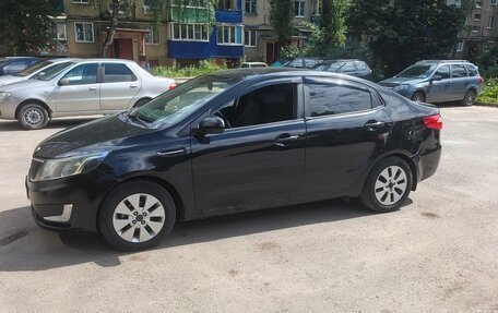 KIA Rio III рестайлинг, 2013 год, 630 000 рублей, 1 фотография