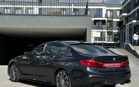 BMW 5 серия, 2018 год, 4 500 000 рублей, 3 фотография