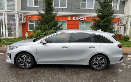 KIA cee'd III, 2019 год, 1 800 000 рублей, 2 фотография