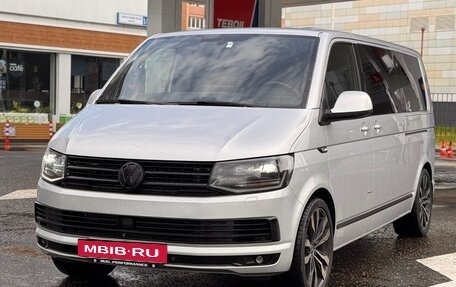 Volkswagen Caravelle T6 рестайлинг, 2018 год, 8 200 000 рублей, 2 фотография