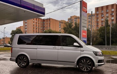 Volkswagen Caravelle T6 рестайлинг, 2018 год, 8 200 000 рублей, 4 фотография