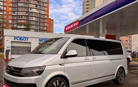 Volkswagen Caravelle T6 рестайлинг, 2018 год, 8 200 000 рублей, 3 фотография