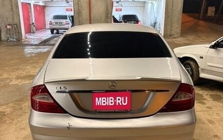 Mercedes-Benz CLS, 2005 год, 1 150 000 рублей, 4 фотография