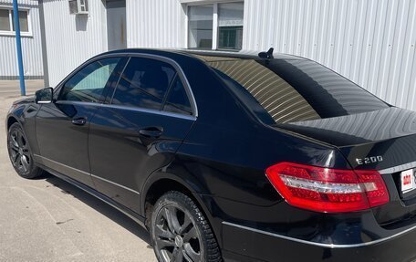 Mercedes-Benz E-Класс, 2012 год, 1 350 000 рублей, 6 фотография