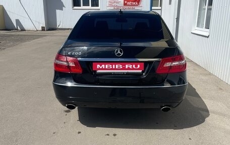 Mercedes-Benz E-Класс, 2012 год, 1 350 000 рублей, 5 фотография