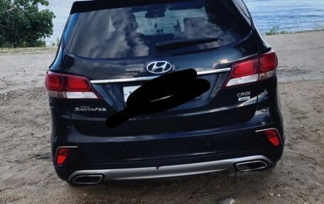 Hyundai Santa Fe III рестайлинг, 2018 год, 2 500 000 рублей, 2 фотография