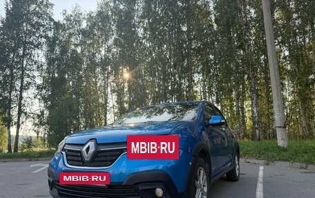 Renault Logan II, 2019 год, 950 000 рублей, 7 фотография