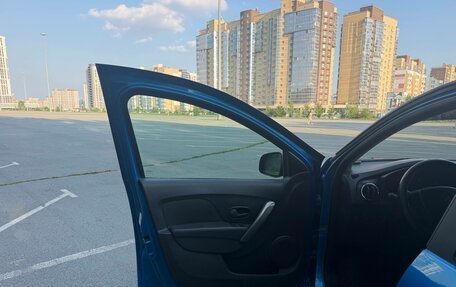 Renault Logan II, 2019 год, 950 000 рублей, 15 фотография