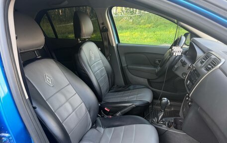 Renault Logan II, 2019 год, 950 000 рублей, 25 фотография