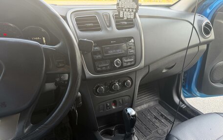 Renault Logan II, 2019 год, 950 000 рублей, 28 фотография