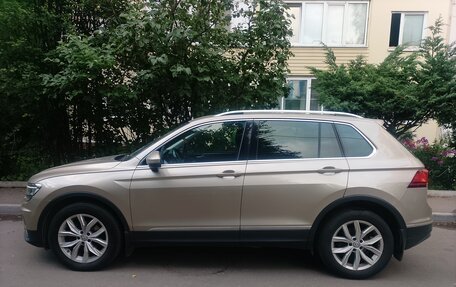 Volkswagen Tiguan II, 2018 год, 2 050 000 рублей, 18 фотография