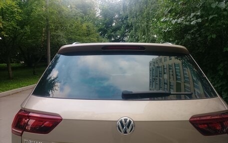 Volkswagen Tiguan II, 2018 год, 2 050 000 рублей, 16 фотография