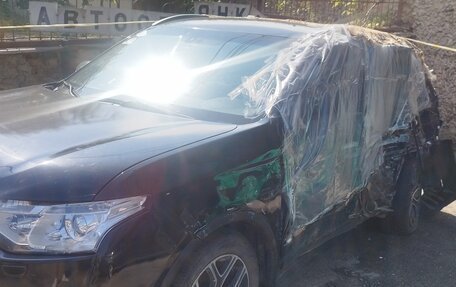 Mitsubishi Outlander III рестайлинг 3, 2014 год, 1 300 000 рублей, 6 фотография