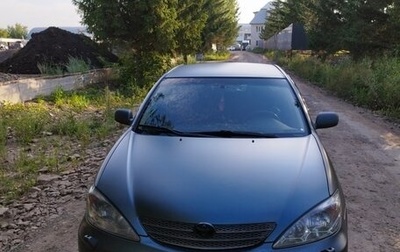 Toyota Camry V40, 2004 год, 950 000 рублей, 1 фотография