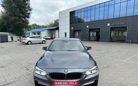 BMW 3 серия, 2017 год, 2 600 000 рублей, 3 фотография