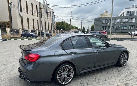 BMW 3 серия, 2017 год, 2 600 000 рублей, 14 фотография
