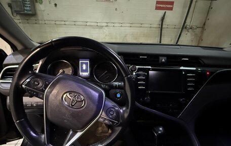 Toyota Camry, 2018 год, 2 100 000 рублей, 5 фотография
