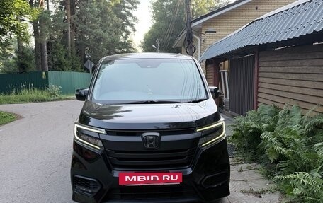 Honda Stepwgn IV, 2017 год, 2 350 000 рублей, 13 фотография