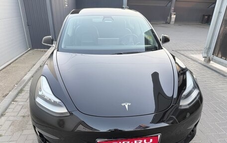 Tesla Model 3 I, 2019 год, 2 725 000 рублей, 1 фотография