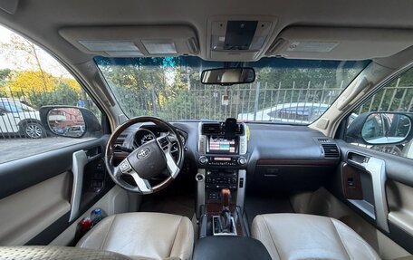 Toyota Land Cruiser Prado 150 рестайлинг 2, 2011 год, 3 190 000 рублей, 2 фотография