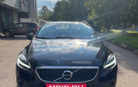 Volvo V40 Cross Country I, 2017 год, 1 650 000 рублей, 12 фотография