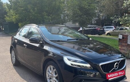 Volvo V40 Cross Country I, 2017 год, 1 650 000 рублей, 13 фотография