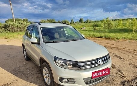 Volkswagen Tiguan I, 2011 год, 1 200 000 рублей, 2 фотография