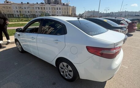 KIA Rio III рестайлинг, 2012 год, 830 000 рублей, 2 фотография