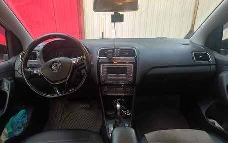 Volkswagen Polo VI (EU Market), 2017 год, 900 000 рублей, 12 фотография