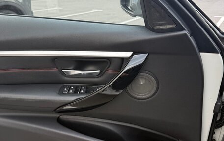 BMW 3 серия, 2016 год, 2 200 000 рублей, 11 фотография