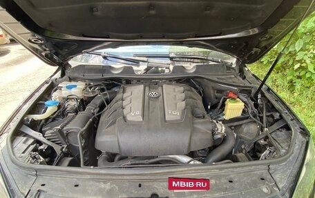 Volkswagen Touareg III, 2013 год, 2 500 000 рублей, 16 фотография