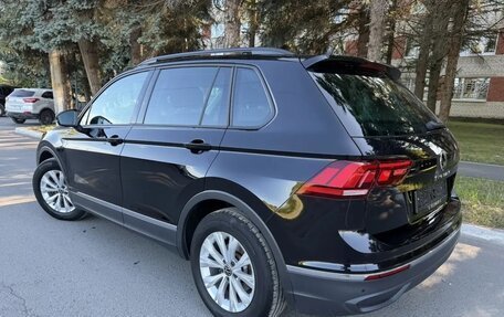 Volkswagen Tiguan II, 2022 год, 2 342 000 рублей, 4 фотография