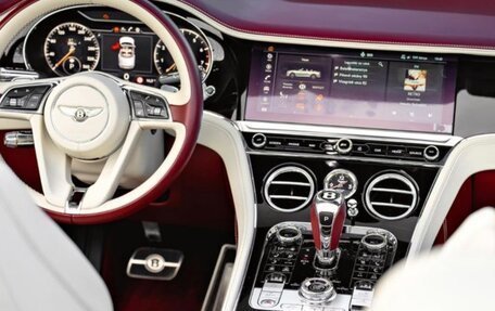 Bentley Continental GT III, 2019 год, 24 900 000 рублей, 4 фотография