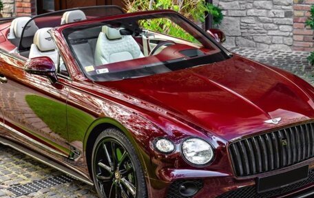 Bentley Continental GT III, 2019 год, 24 900 000 рублей, 11 фотография