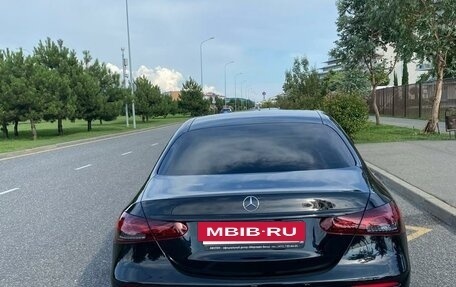 Mercedes-Benz E-Класс, 2021 год, 4 000 000 рублей, 2 фотография