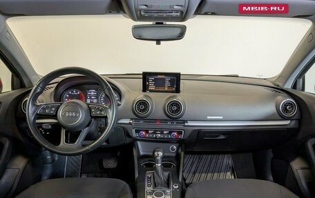 Audi A3, 2020 год, 2 400 000 рублей, 13 фотография