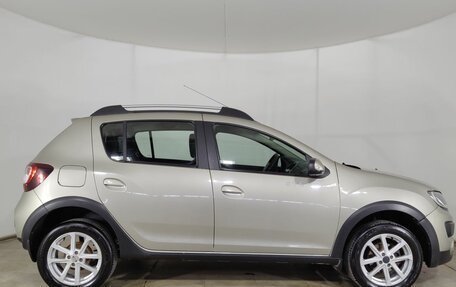 Renault Sandero II рестайлинг, 2015 год, 899 000 рублей, 8 фотография
