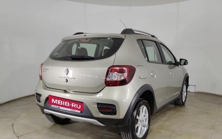 Renault Sandero II рестайлинг, 2015 год, 899 000 рублей, 7 фотография