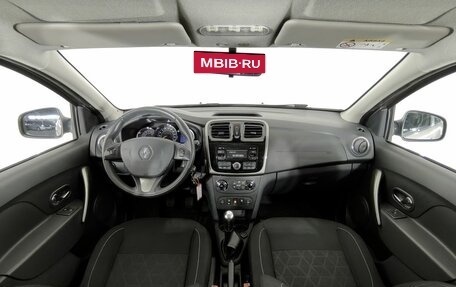 Renault Sandero II рестайлинг, 2015 год, 899 000 рублей, 10 фотография