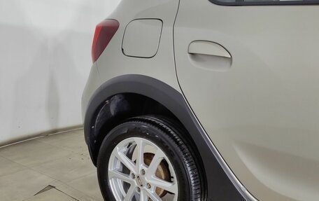 Renault Sandero II рестайлинг, 2015 год, 899 000 рублей, 25 фотография