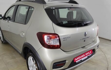 Renault Sandero II рестайлинг, 2015 год, 899 000 рублей, 22 фотография