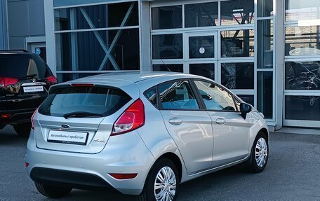 Ford Fiesta, 2016 год, 850 000 рублей, 2 фотография
