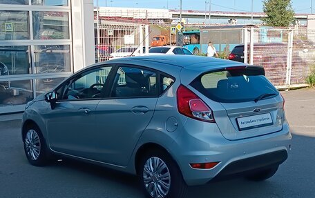 Ford Fiesta, 2016 год, 850 000 рублей, 4 фотография