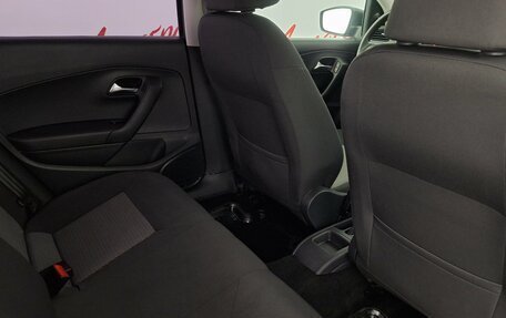 Volkswagen Polo VI (EU Market), 2013 год, 745 000 рублей, 13 фотография