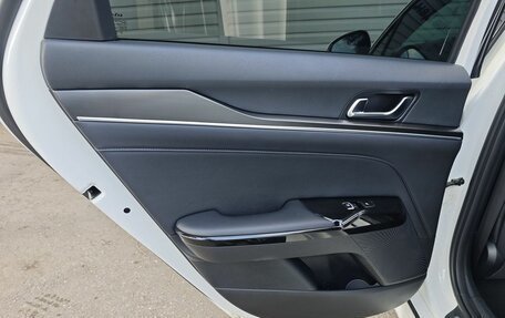 KIA K5, 2022 год, 2 860 000 рублей, 26 фотография