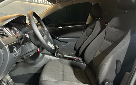 Volkswagen Jetta VI, 2013 год, 880 000 рублей, 7 фотография