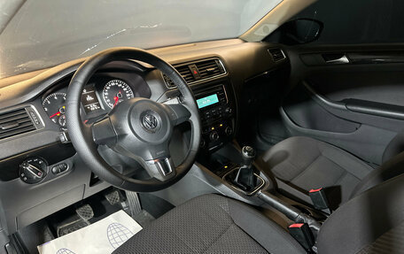 Volkswagen Jetta VI, 2013 год, 880 000 рублей, 8 фотография