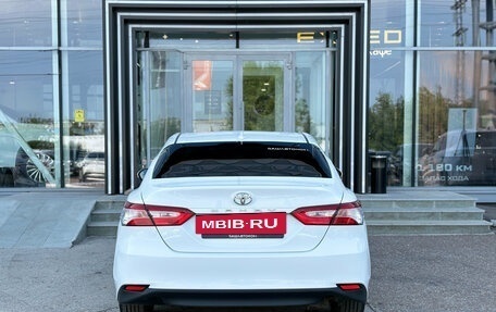 Toyota Camry, 2019 год, 2 150 000 рублей, 6 фотография