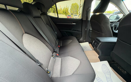 Toyota Camry, 2019 год, 2 150 000 рублей, 17 фотография